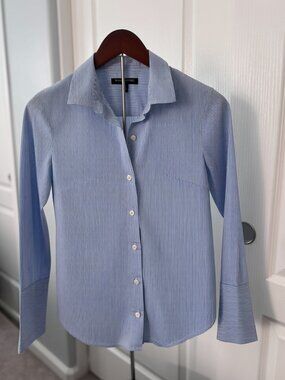 Banana Republic Blue Striped Button Up Shirt Women’s Long Sleeve Classic Fit